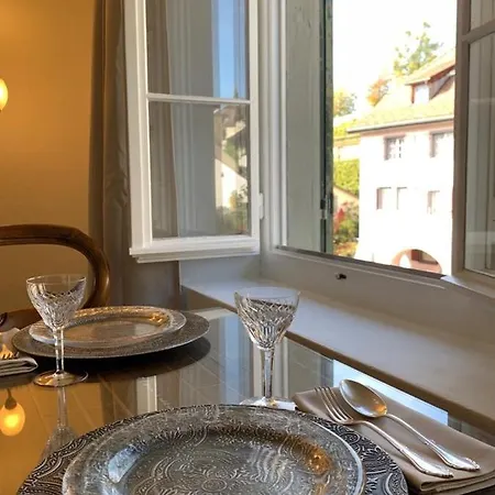 Old Town Charm & Location In