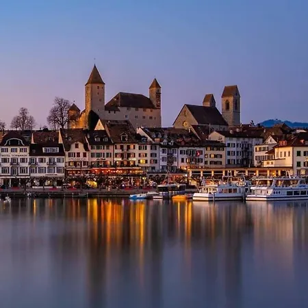Old Town Charm & Location In * Rapperswil (St. Gallen)
